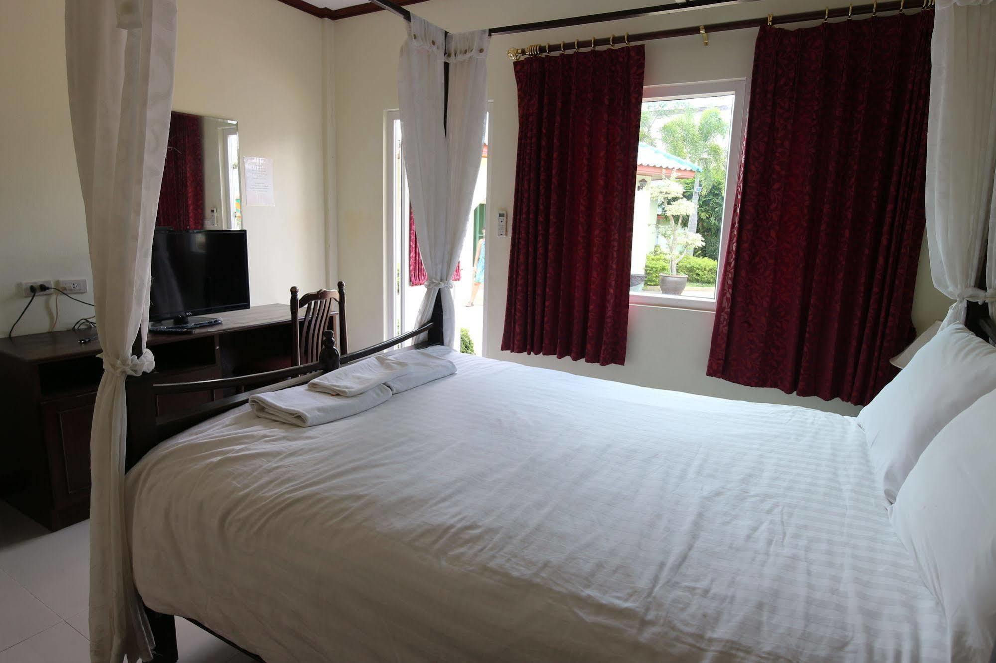 Ponderosa Resort Nong Prue Exterior photo